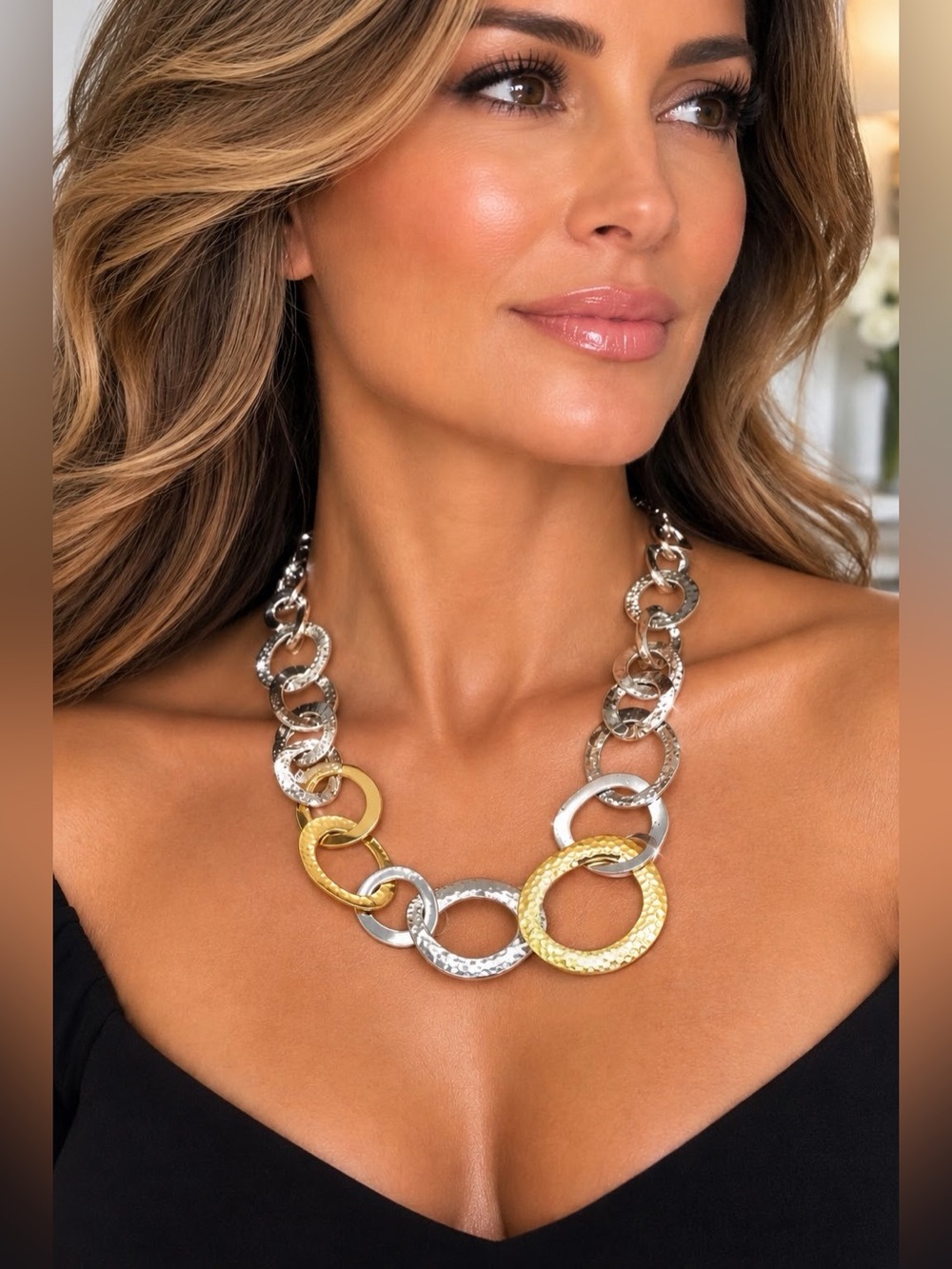 Chico's Two-Tone Oval Link Necklace - Gold & Silver. + A FREE GIFT 🎁